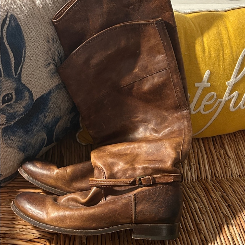 FRYE AND CO. Brown Leather Winter Boots